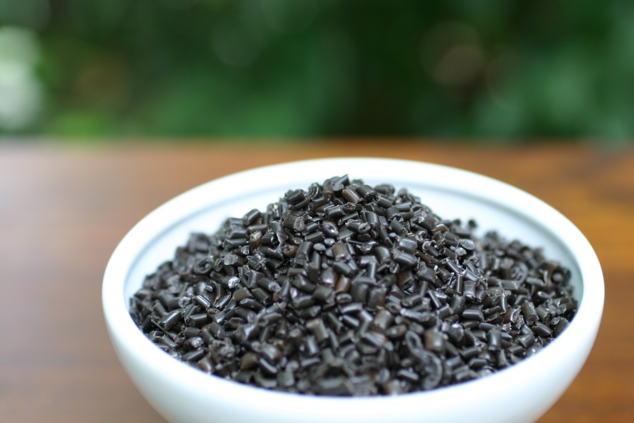 PelleGraf white dish